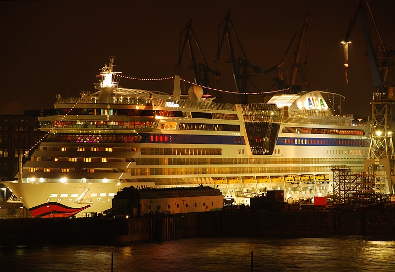 M/S AIDAluna (2009) - Schiffe in Hamburg