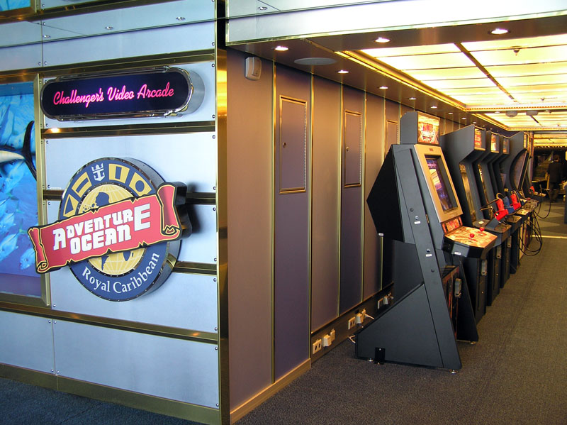 Videospiele 'Challenger’s Arcade' - M/S Freedom Of The Seas (2006) -  by Ingo Josten