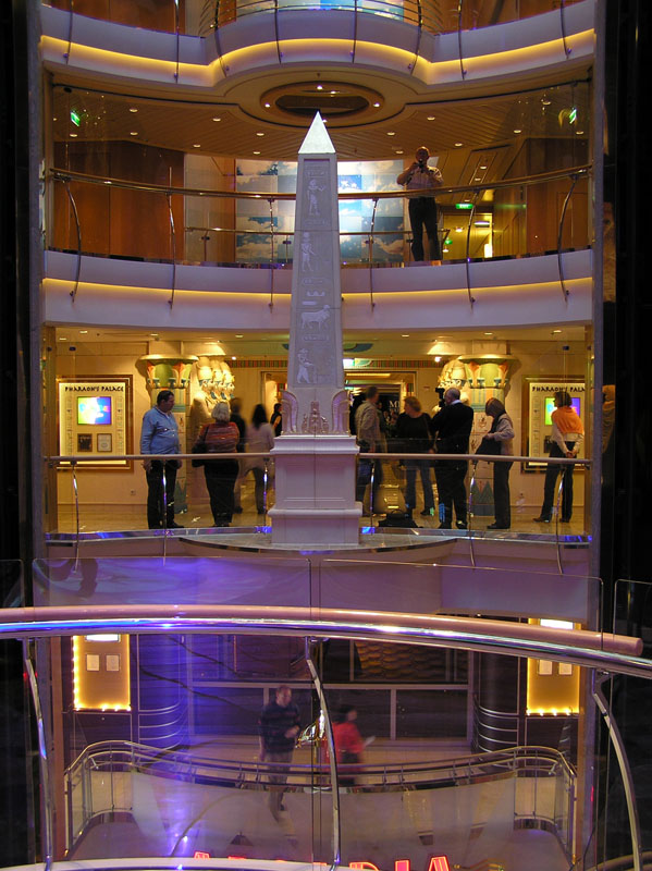 Atrium - M/S Freedom Of The Seas (2006) -  by Ingo Josten