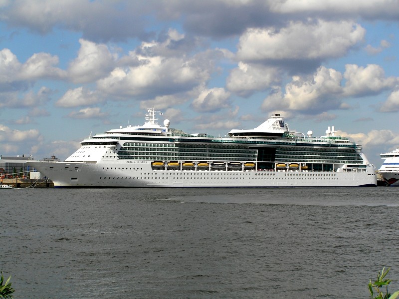 GTS Jewel Of The Seas (2004)