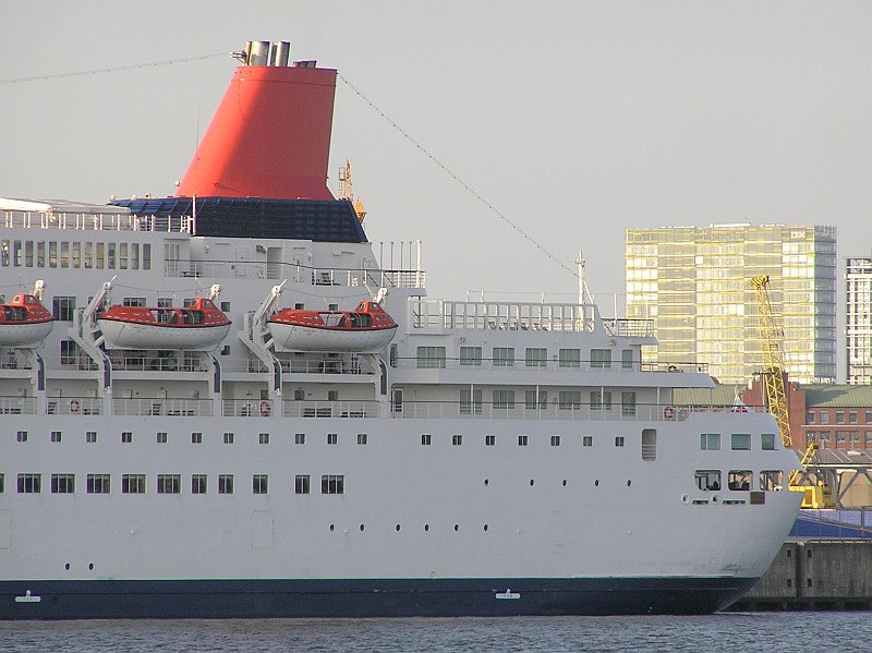 M/S Nippon Maru (1990)