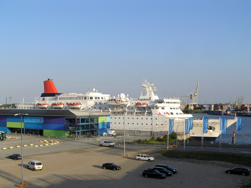 M/S Nippon Maru (1990)