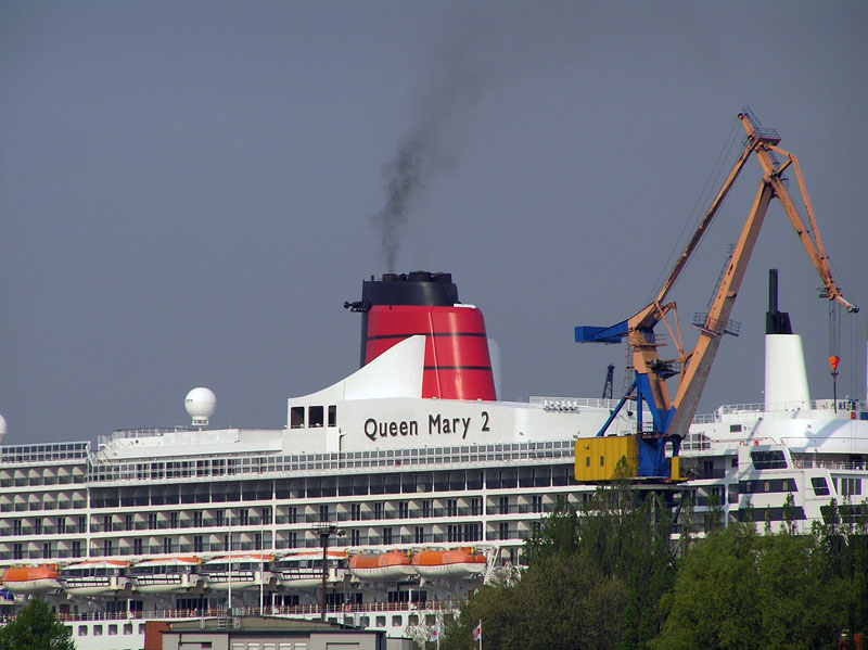 GTS Queen Mary 2 (2003) -  by Ingo Josten