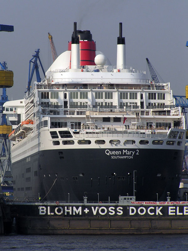 GTS Queen Mary 2 (2003) -  by Ingo Josten