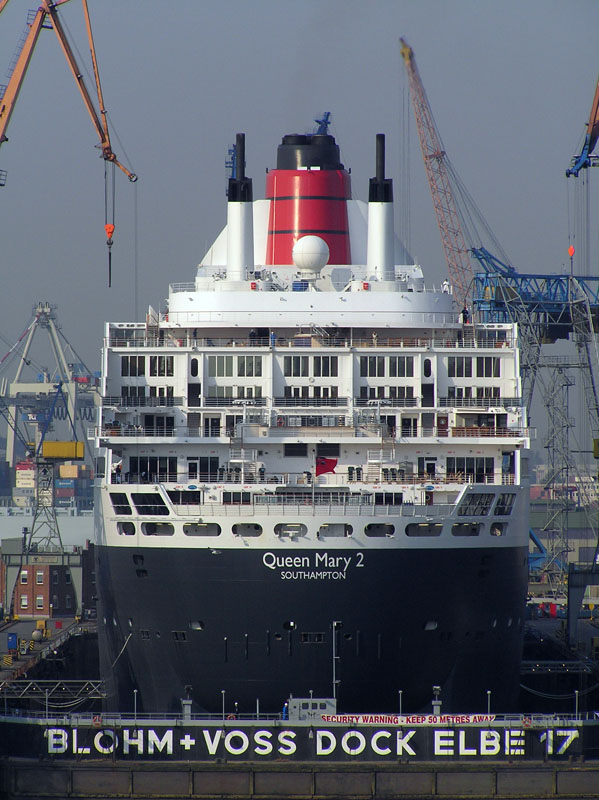 GTS Queen Mary 2 (2003) -  by Ingo Josten