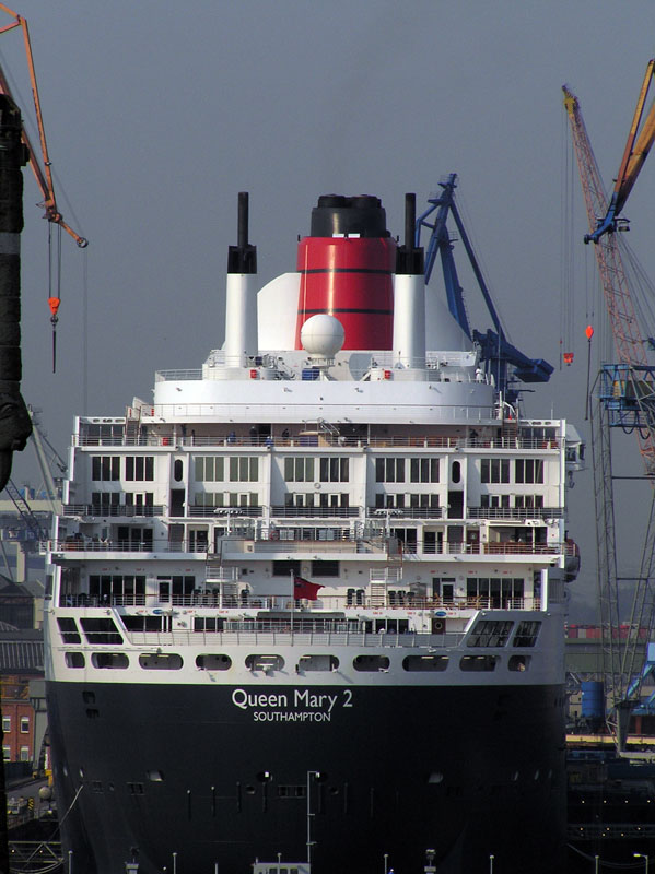 GTS Queen Mary 2 (2003) -  by Ingo Josten